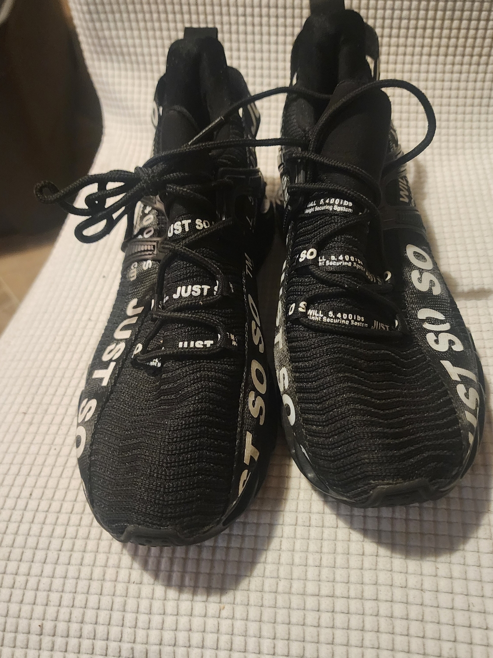 Black Athletic Lace-Up Women's Sneakers with 'Just So' Graphic Size 9